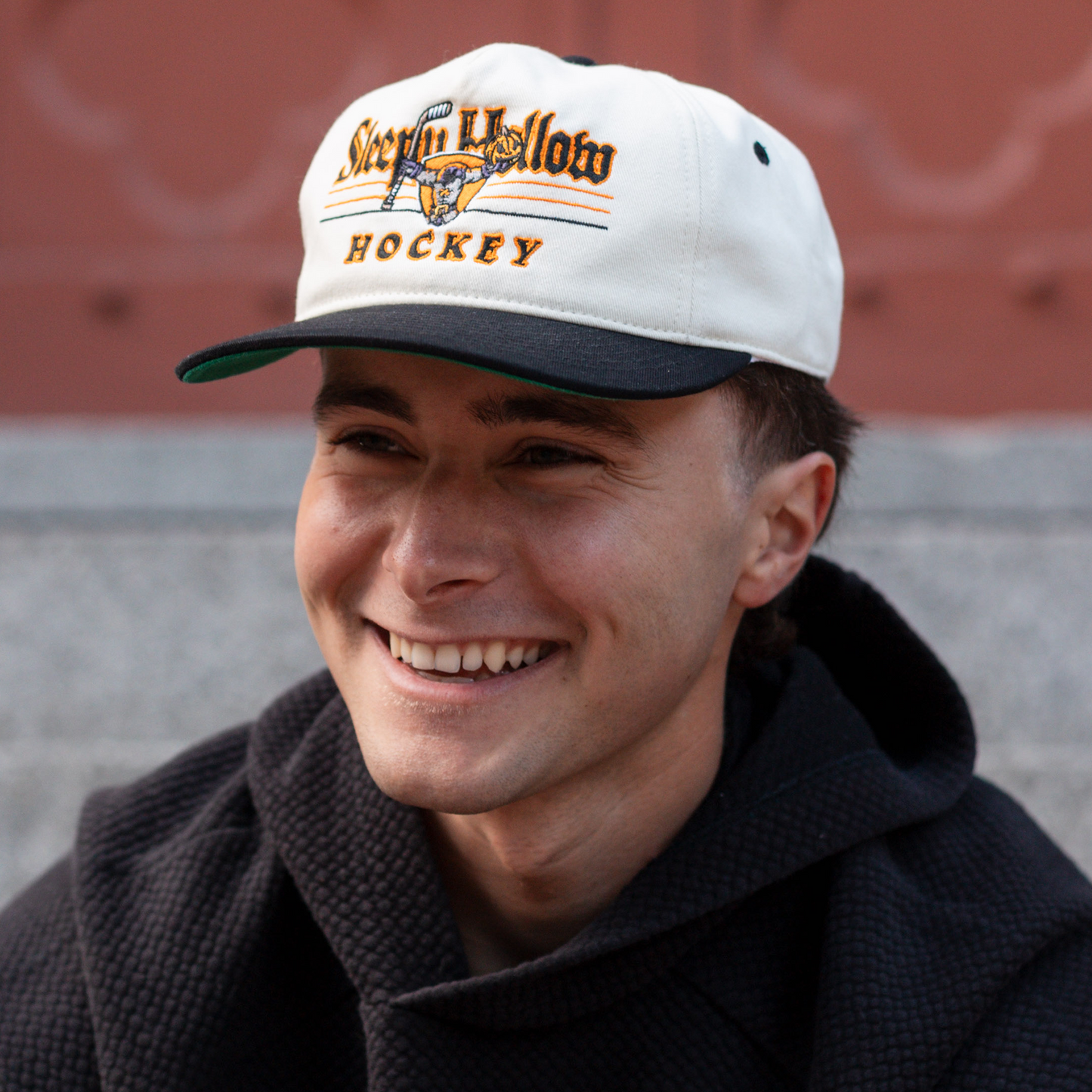Sleepy Hollow Hockey Snapback: Cream