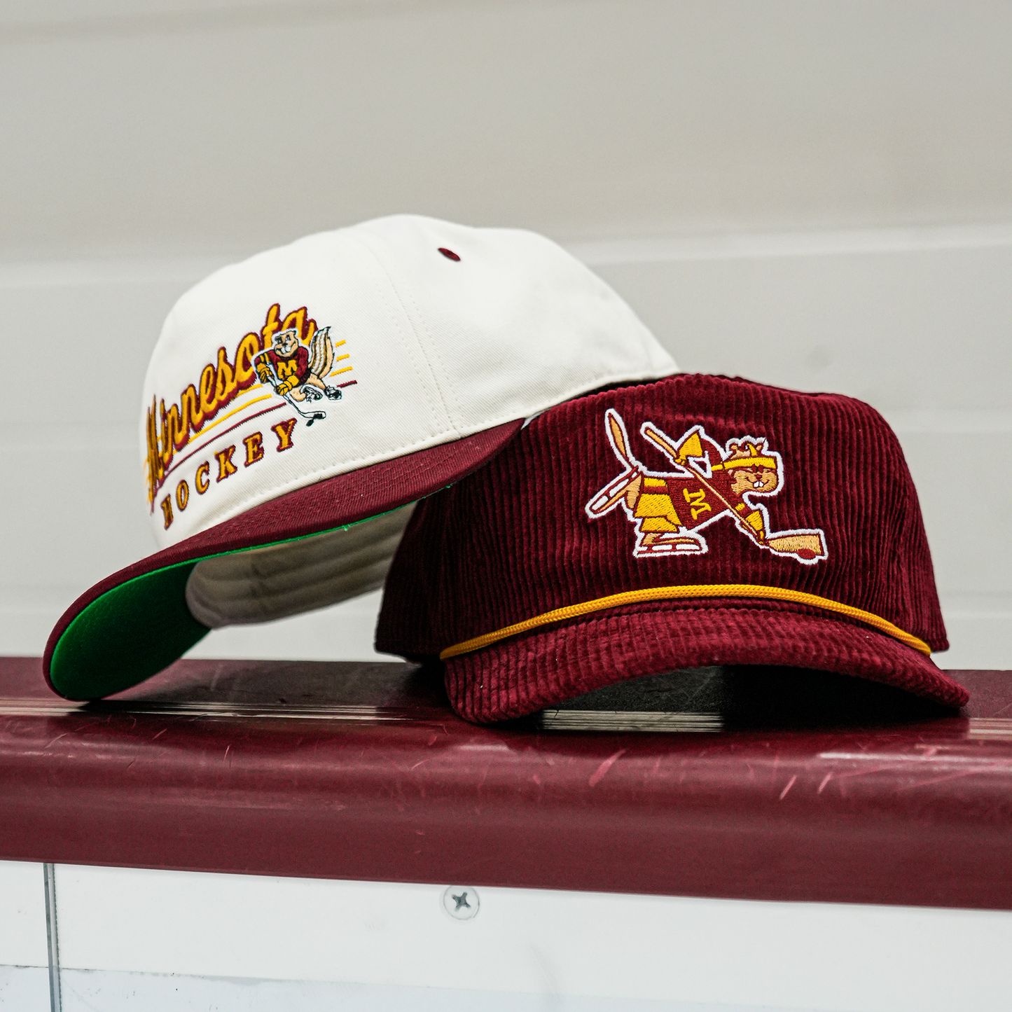 Minnesota Golden Gophers Snapback: Corduroy