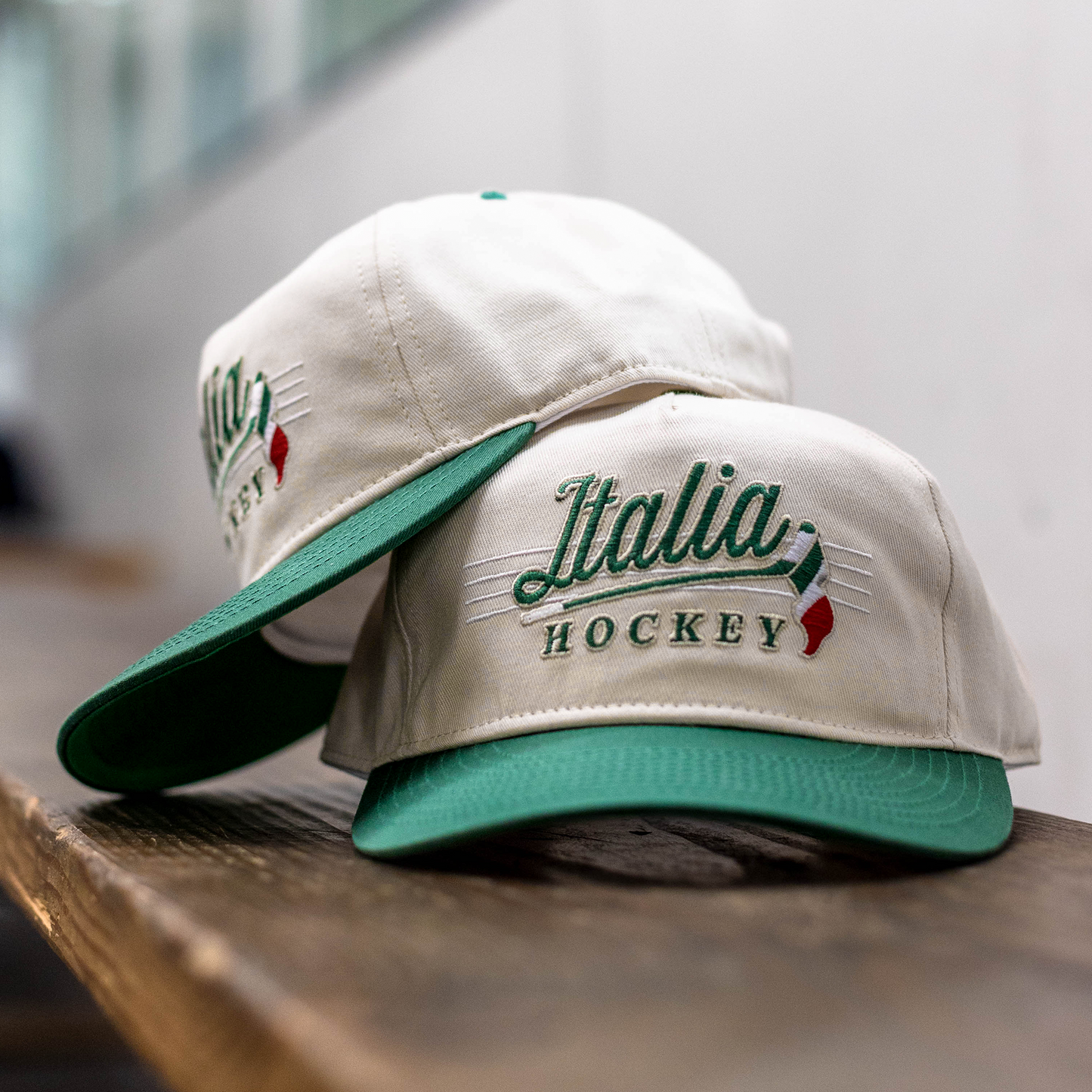 Italia Hockey Snapback: Cream